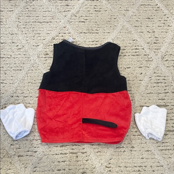 Kids Mickey Mouse Costume with Gloves - Picture 6 of 11